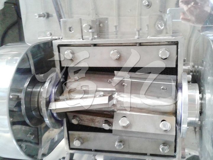 CSJ型粗粉碎機(jī)